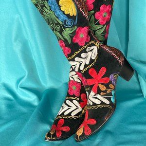 SIZE 39 HIGH TOP MULTICOLOUR EMBROIDERED BOOT